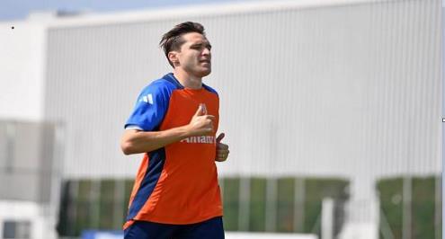 الاتفاق تم.. كييزا يغادر يوفنتوس للتوقيع مع ليفربول (فيديو) 